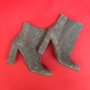 Steve Madden Boots!